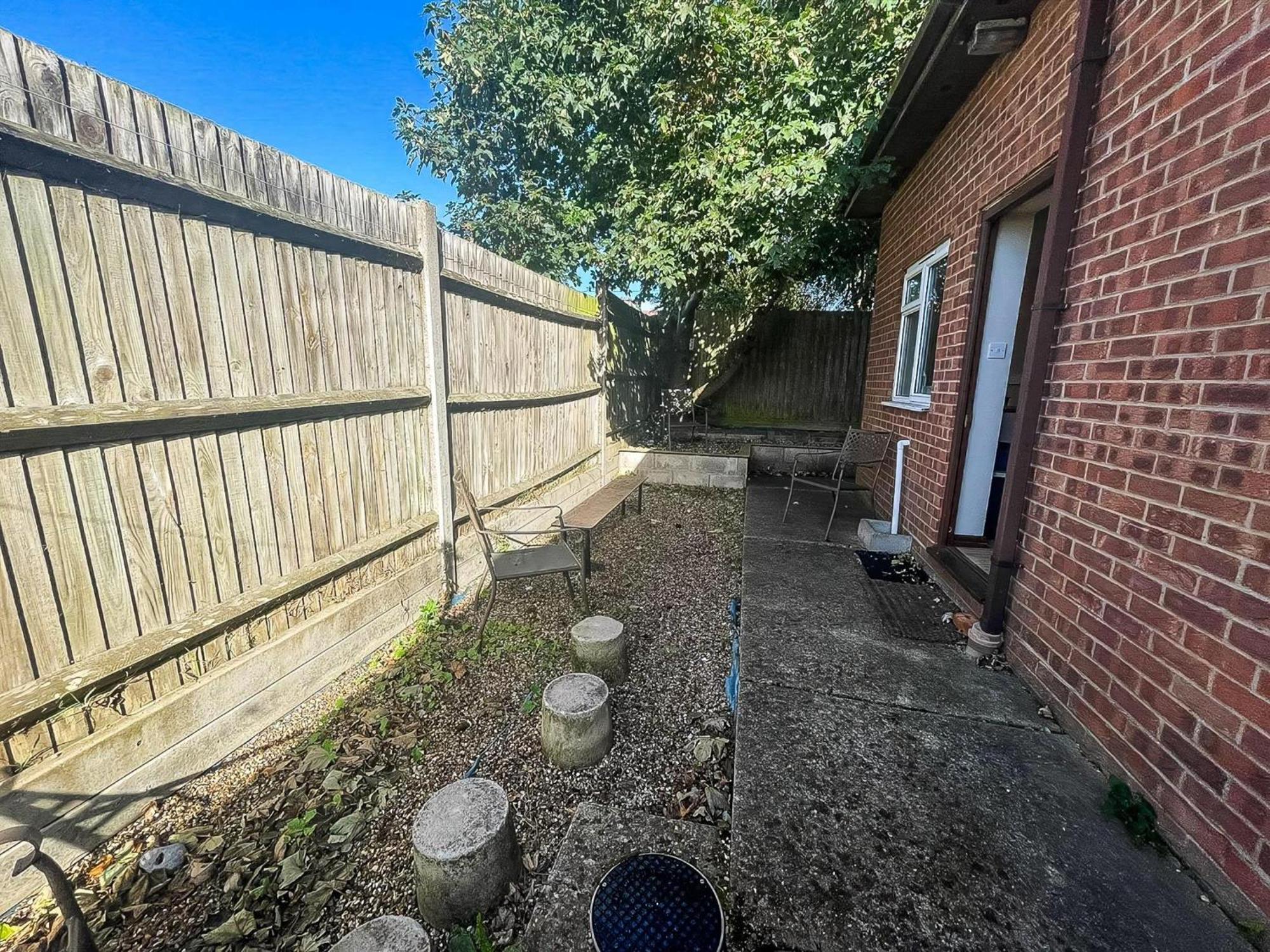 Seaside By The In Beautiful Hemsby, Norfolk Ref 99006j * Hemsby